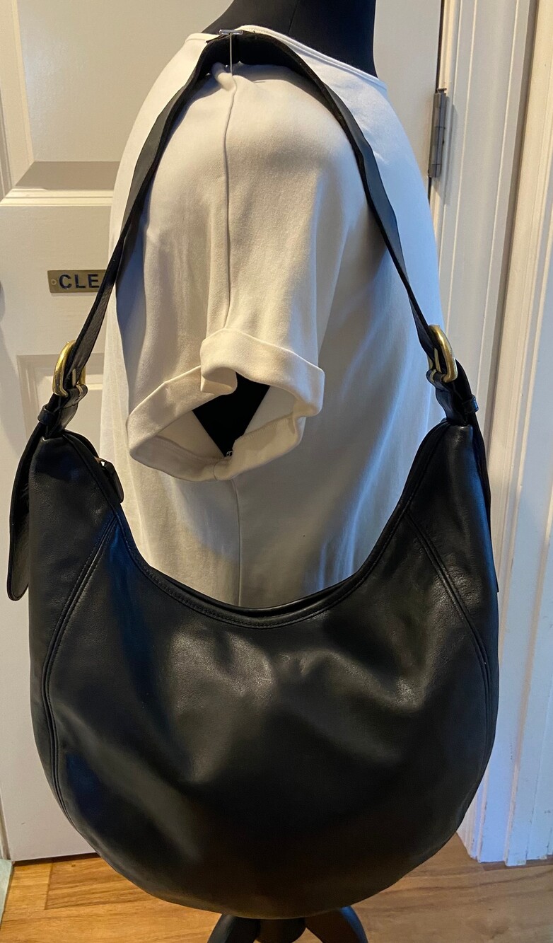 Vintage COACH Wooster Hobo Black Style 4142 Classic 1994 - Black / Lightweight